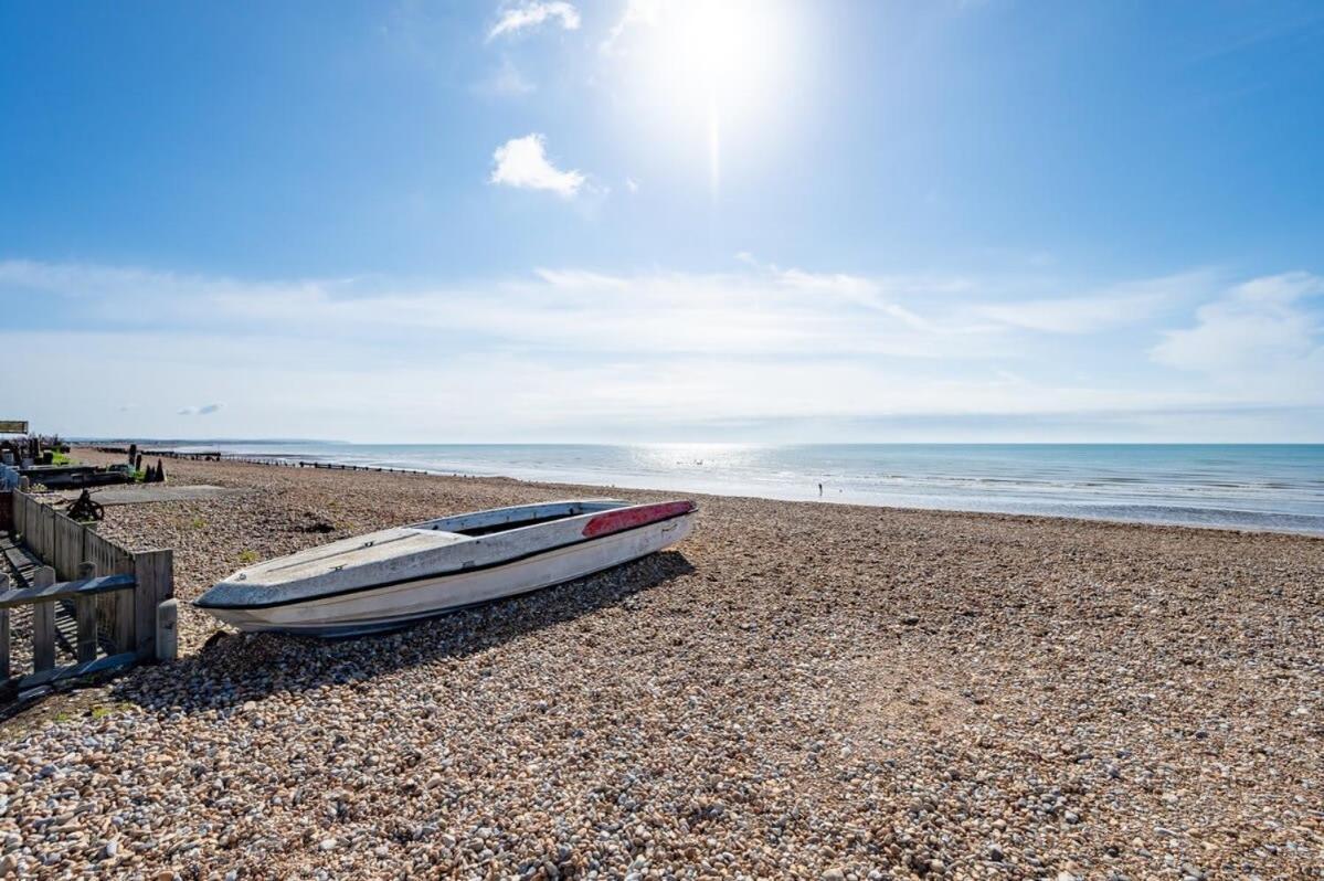 Villa Escape To Paradise At Pevensey Bay Holiday Park 13 Woodland Walk Exterior foto