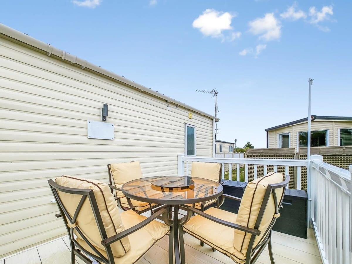 Villa Escape To Paradise At Pevensey Bay Holiday Park 13 Woodland Walk Exterior foto