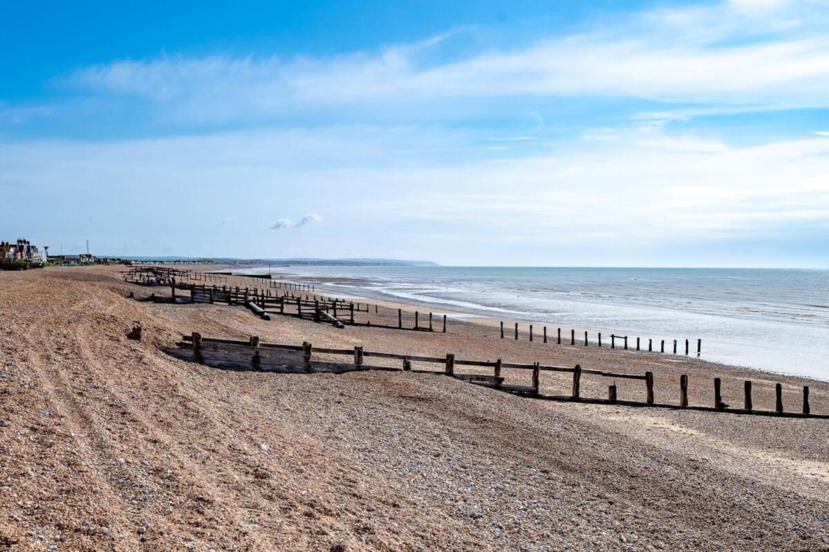 Villa Escape To Paradise At Pevensey Bay Holiday Park 13 Woodland Walk Exterior foto